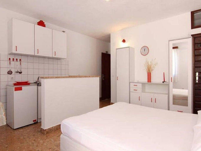 Bedroom 2, Apartments Matej, Bol