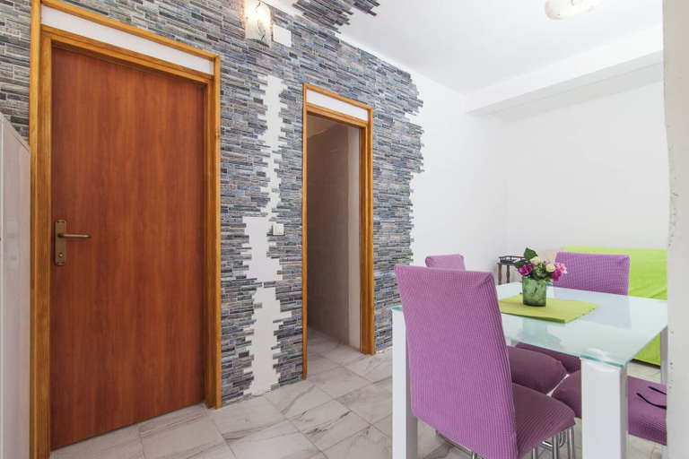 Dining 5, Apartments Gojka, Primošten