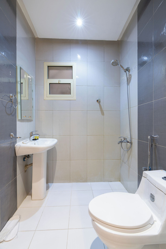 Bathroom 2, Deyala Serviced Apartments 6, Riyadh