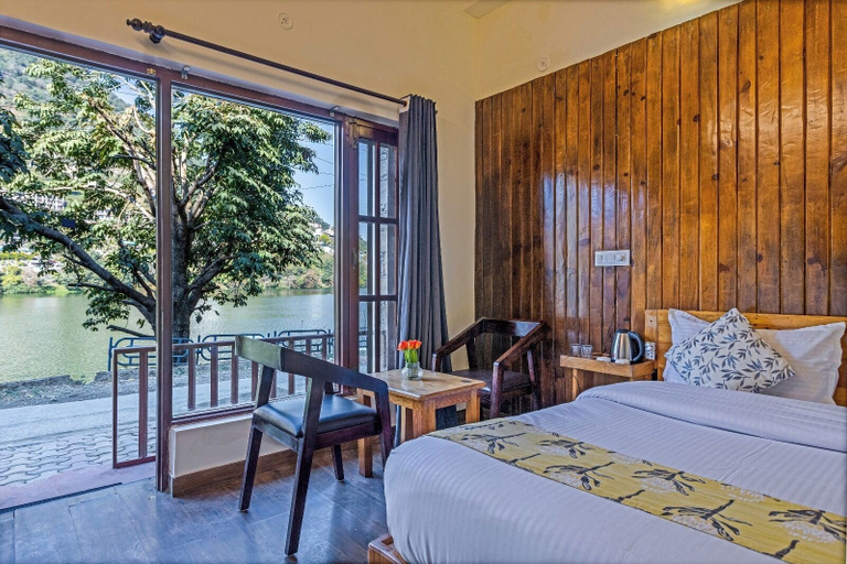 Room 4, Dimmys By the Lake Bhimtal, Nainital