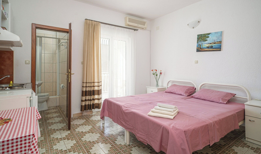 Room 4, Apartments Villa Sunset, Vodice