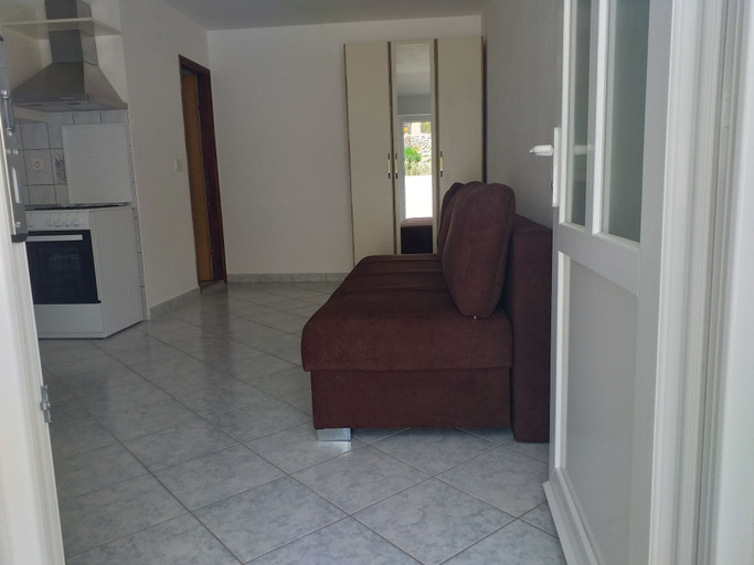 Others 2, Apartment Moonstone, Novalja