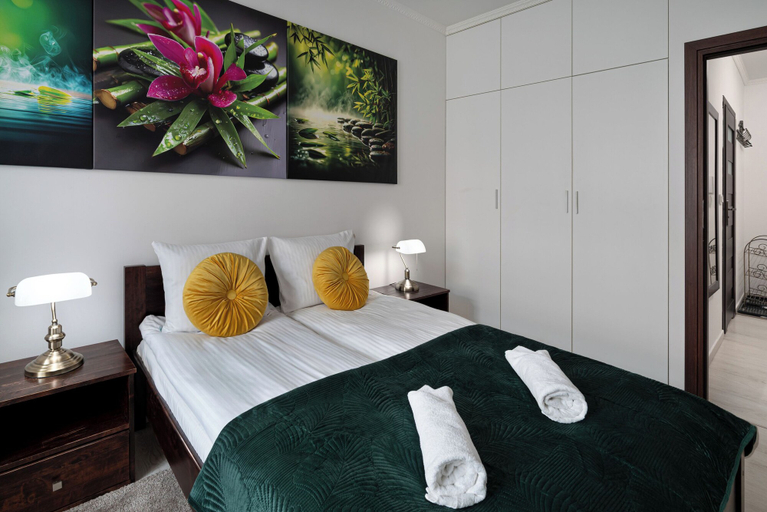 Room 4, RentPlanet - Apartament Pomorska, Środa Śląska