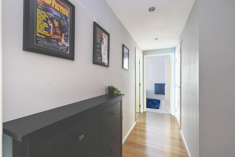 Interior, Deluxe Two-Bedroom Vauxhall Apartment, London