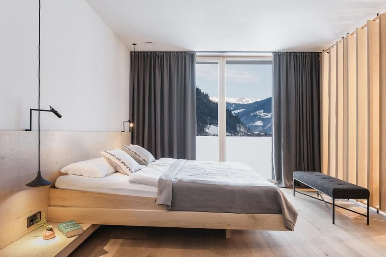 Bedroom 3, zelloon boutique hotel, Schwaz