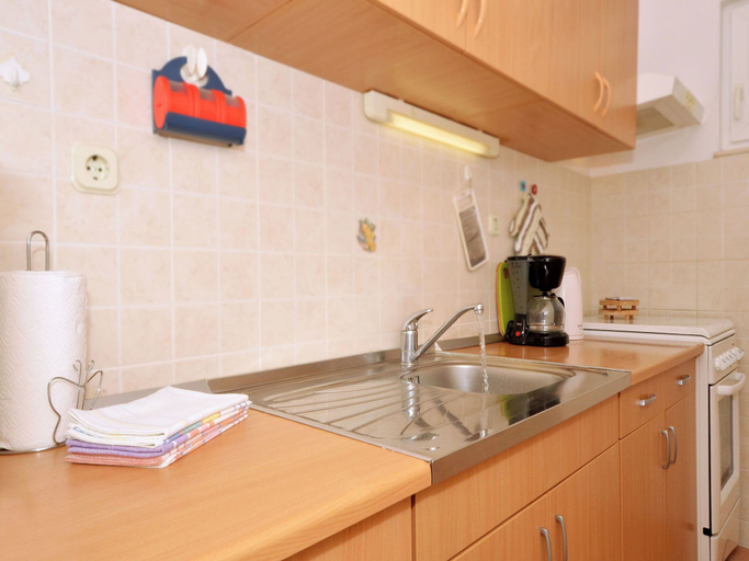 Others 4, Apartment Nada, Rogoznica