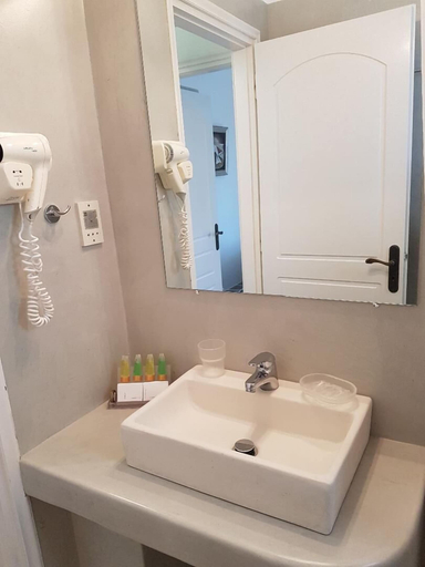 Bathroom 4, Sifnos Residence, South Aegean