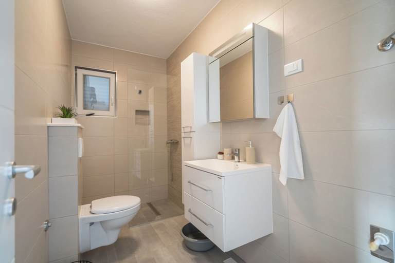 Bathroom, Apartment Ana, Marina