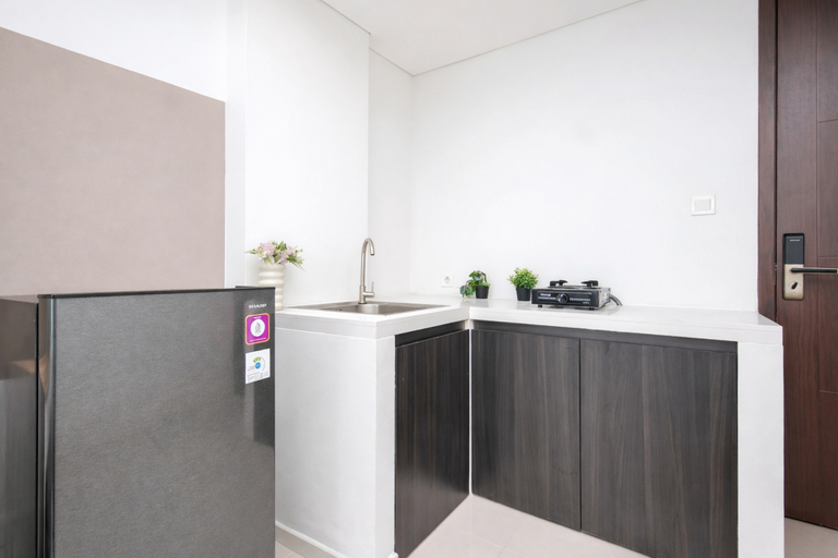 Others 4, Good Design and Restful 1BR at Apartment Daan Mogot City By Travelio, West Jakarta
