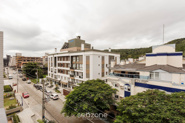 Exterior, JPR - Apartments 260 Meters From the Beach in Jurere, Florianopolis