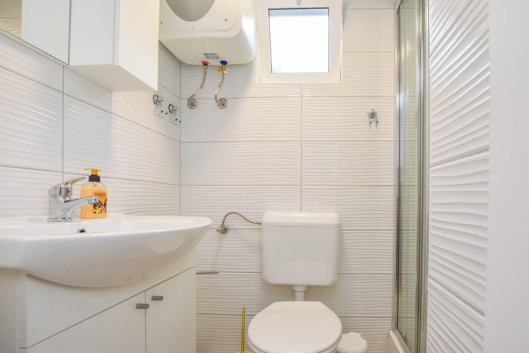 Bathroom 4, Mobile Home Dandelion, Biograd na Moru