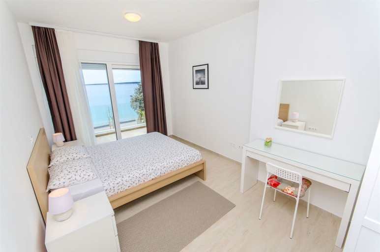 Bedroom 3, Apartments Branimir, Pag