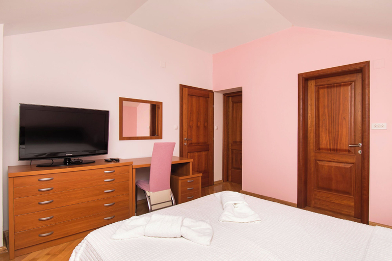 Room 3, Apartment Villa Zlatna, Murter