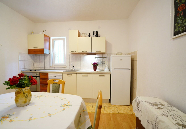 Private kitchen 5, Apartment Marija, Podstrana