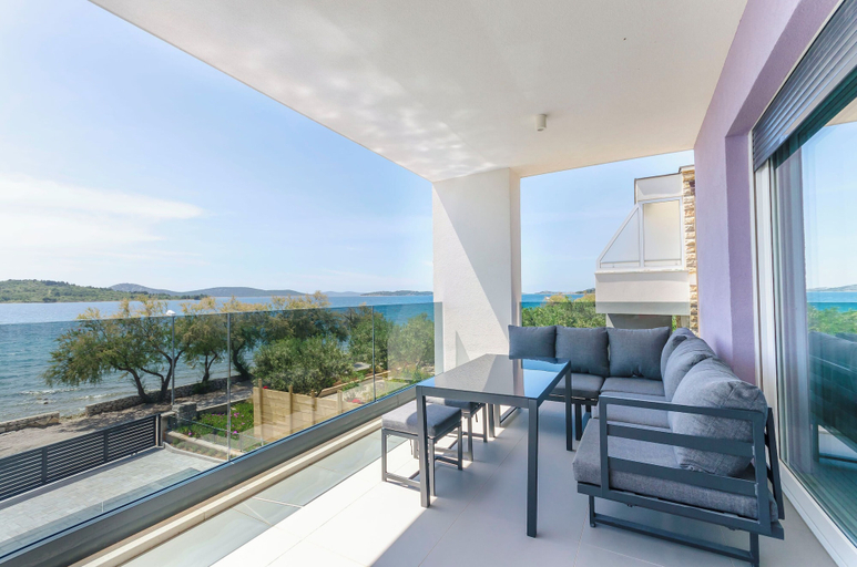 Terrace/patio 5, Apartments Adriatic, Vodice