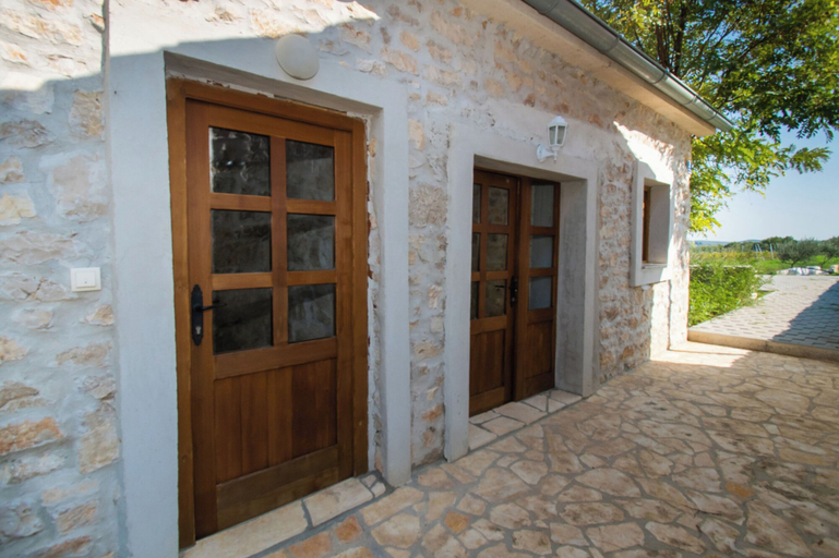 Interior detail, House Stone Curlew 3, Polača