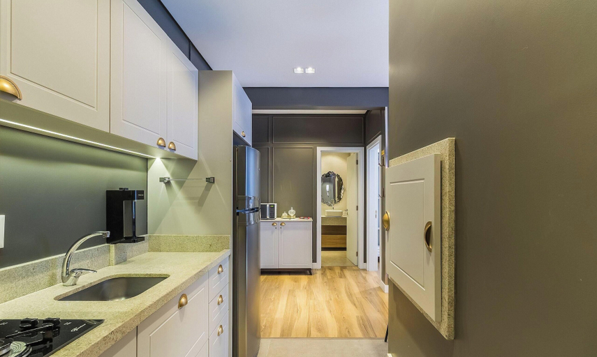 Private kitchen 2, Modern and Complete Stays in Gramados Tourist Center - Cbgs, Gramado