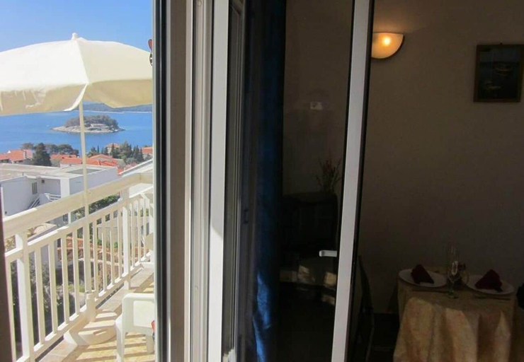 Others 4, Apartments and Room Dar, Hvar