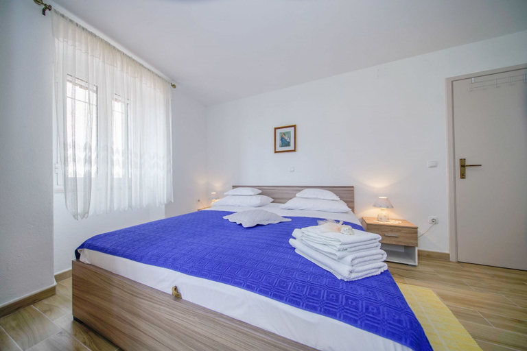 Room 4, Apartment Nedjeljka, Postira