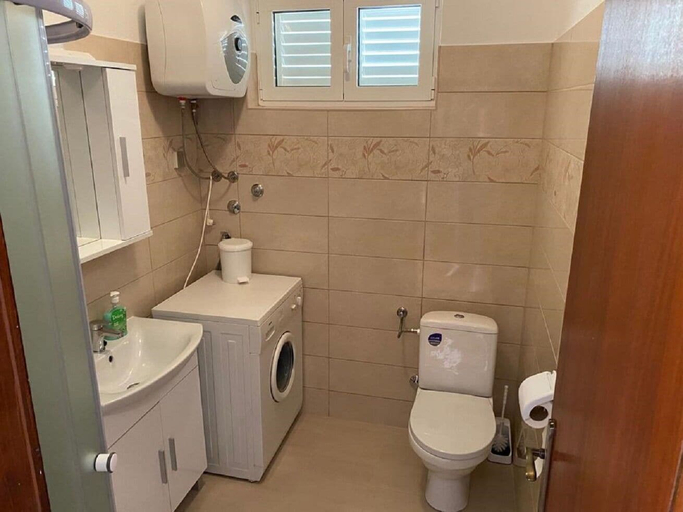 Bathroom 3, Apartment Matko, Supetar