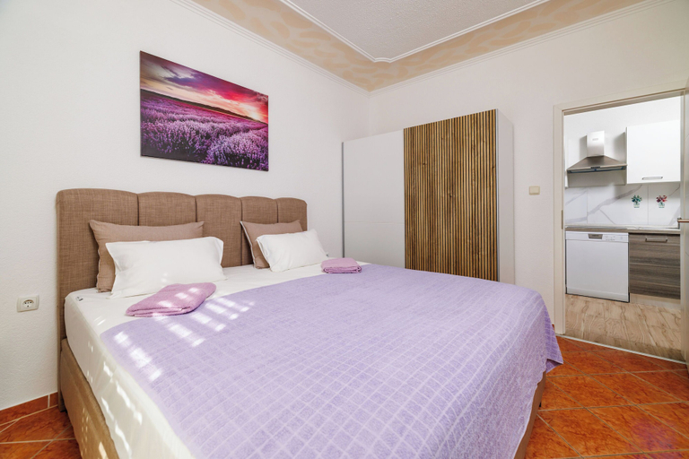Room 2, Apartments Pera, Crikvenica