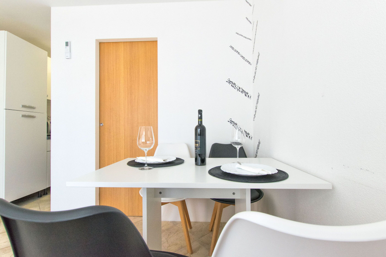 Others 4, Apartment Centar, Postira