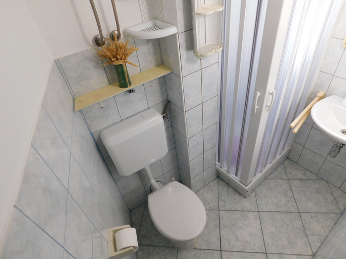 Bathroom 3, Apartments Huljev, Primošten