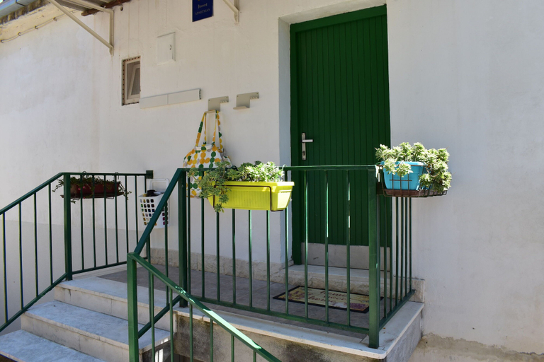 Others 5, Apartment Marijana, Seget