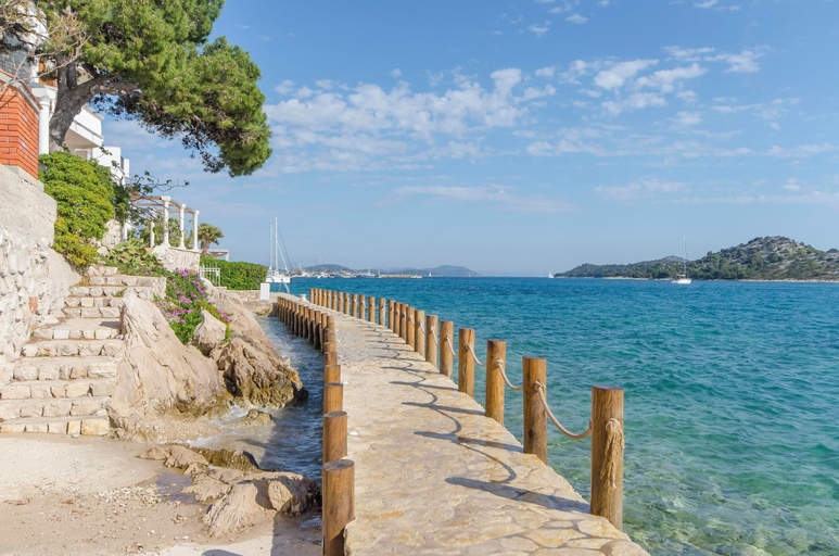 Others 5, Apartments and Room Take it Easy, Vodice