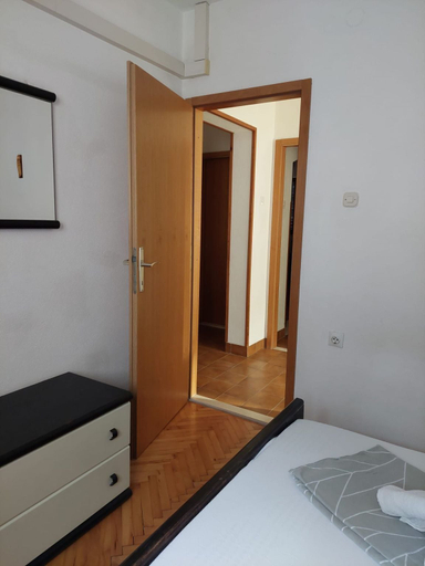 Bedroom 2, Apartments Pavao, Postira