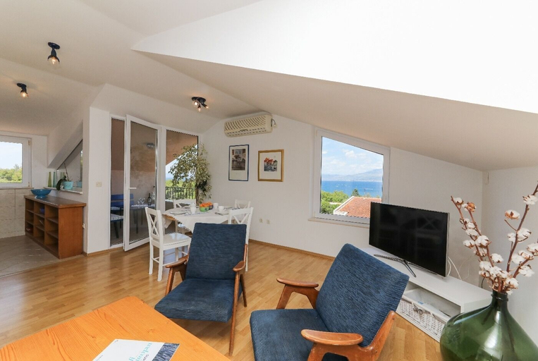 Others 4, Apartment Ana, Supetar