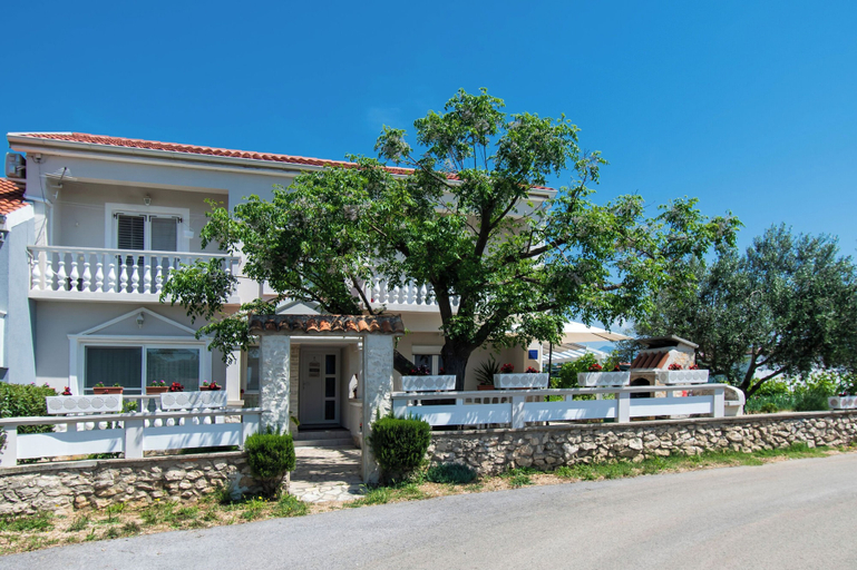Exterior & Views 2, Apartment Ivan Vrsi, Nin