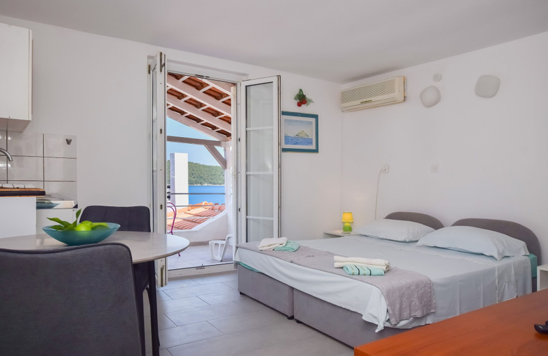 Bedroom 2, Apartments Dubravka, Šolta