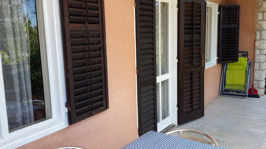 Others 4, Apartment Griv, Cres