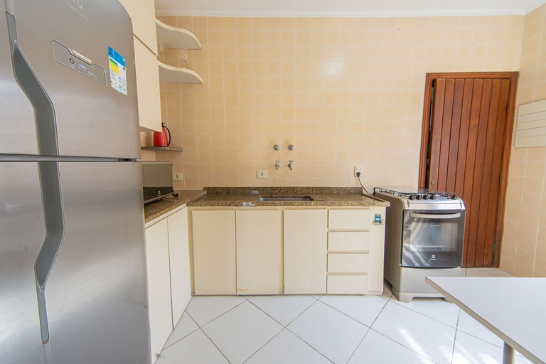 Room 5, Casa c Churrasqueira Perto da Praia de Pernambuco, Guarujá