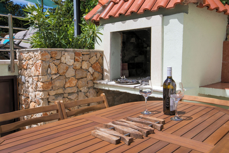BBQ/picnic area, Villa Marina, Rogoznica