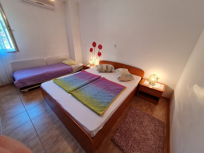 Room 4, Apartments Vjenceslava, Senj
