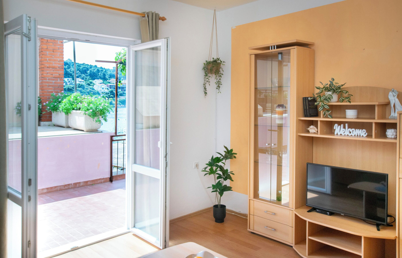 Others 4, Apartment Nela, Smokvica