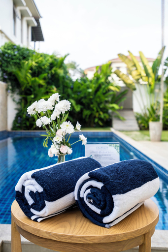 Pool 4, Staymaster Casa Nivara, North Goa