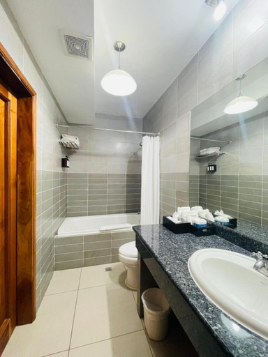 Bathroom 3, Hotel Galerias Hn, San Pedro Sula