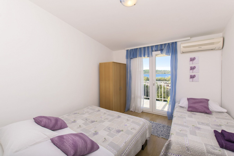 Bedroom 4, Apartment Nediljka, Vodice