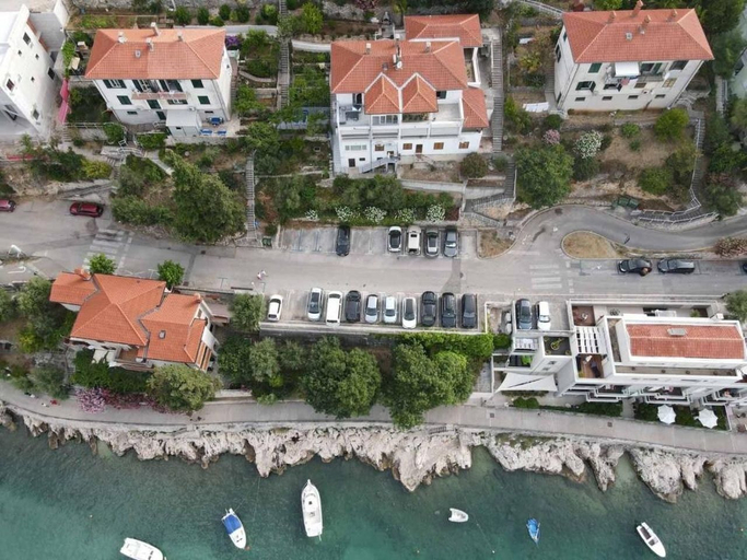 Building design, Apartment By the Sea, Labin