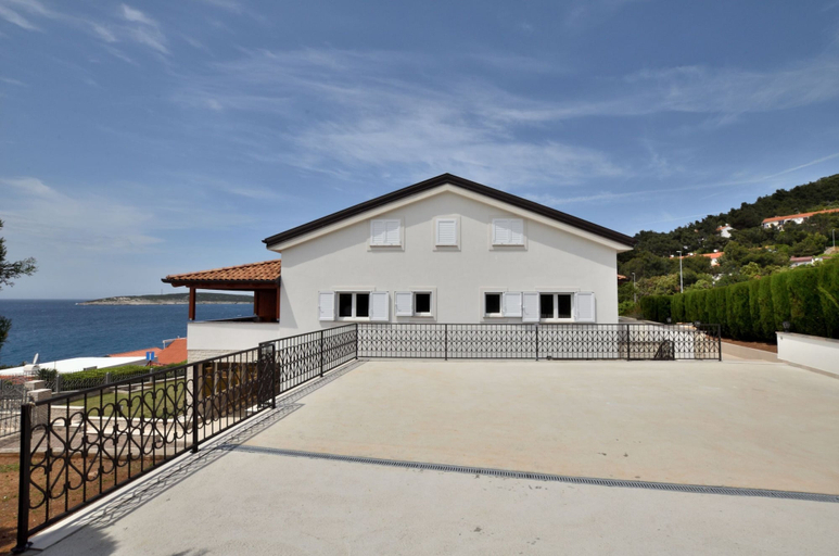 Exterior & Views 2, Apartments Villa Sofia, Cres
