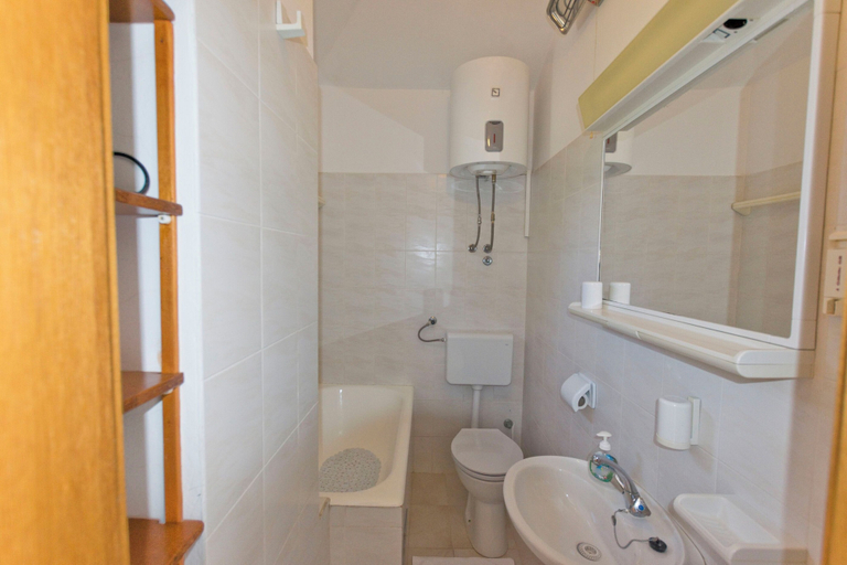 Bathroom 3, Apartment Ina, Šolta