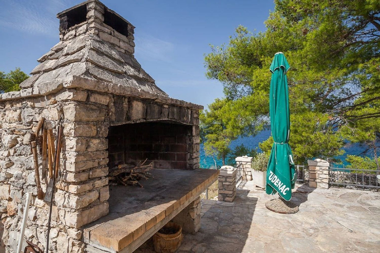 BBQ/picnic area 4, House Vesna Kupinova, Milna