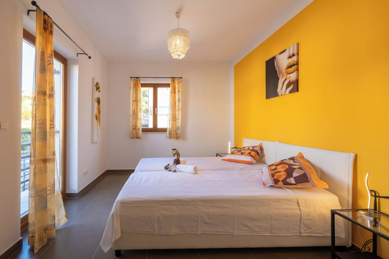 Room 4, Apartment Flandria, Jelsa