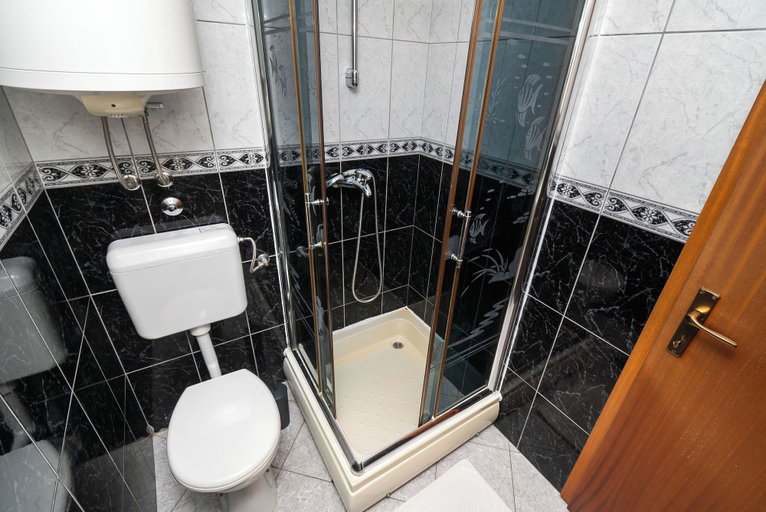 Bathroom 4, Apartments Polly, Primošten
