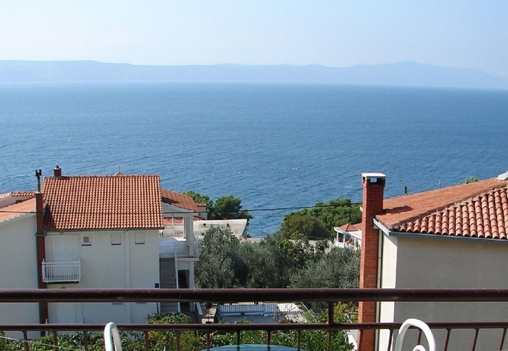 Others 5, Apartments Tiho, Podgora