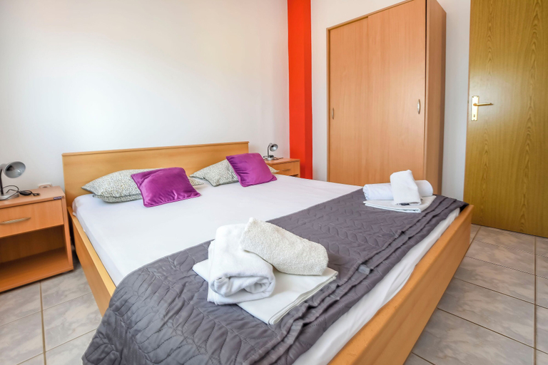 Bedroom 3, Apartments Rucmarin, Pakoštane
