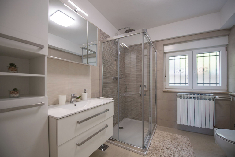 Bathroom 5, Apartment Carmen Opatija, Opatija/Veprinac